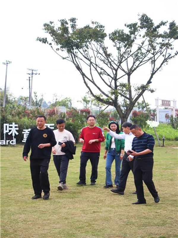 793ab0c7827f4024b0a86e1e0315f786_wh426x639.jpg